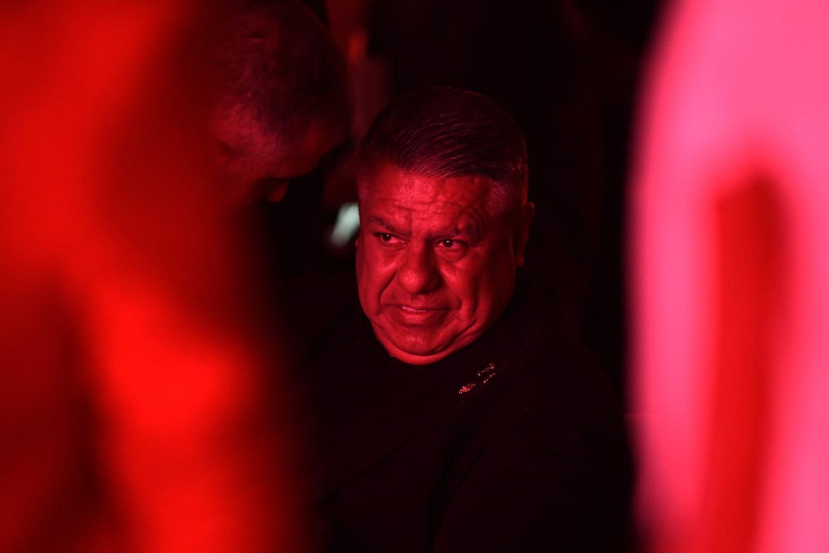 Claudio "Chiqui" Tapia, presidente de la AFA, durante el evento de presentación de la Copa del Mundo en La Rural; allí se enteró del llamado a indagatoria por parte del juez Diego Amarante, quien además le prohibió salir del país
