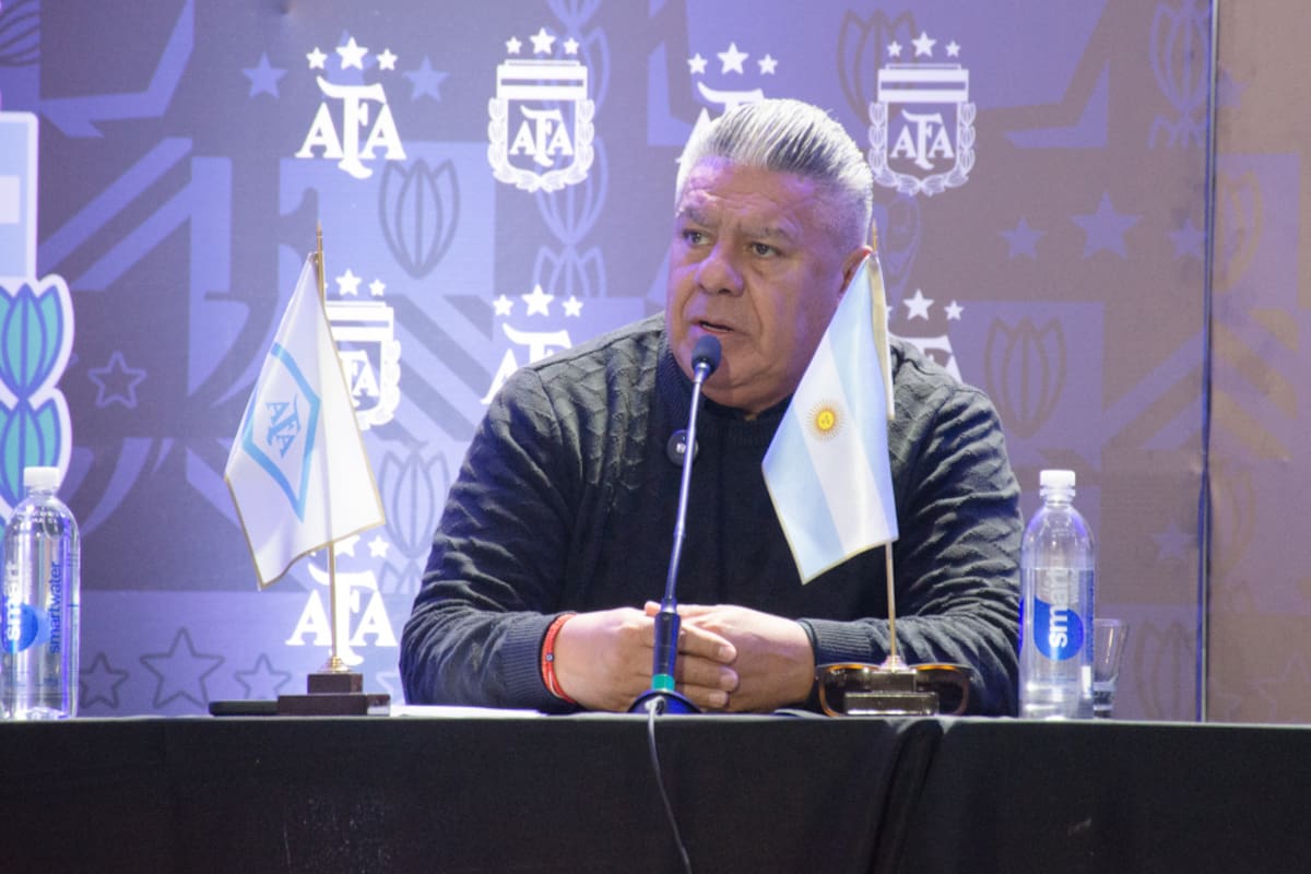Claudio "Chiqui" Tapia, presidente de la AFA, durante la reunión en la que se eligieron a los asambleístas de las diferentes categorías del ascenso