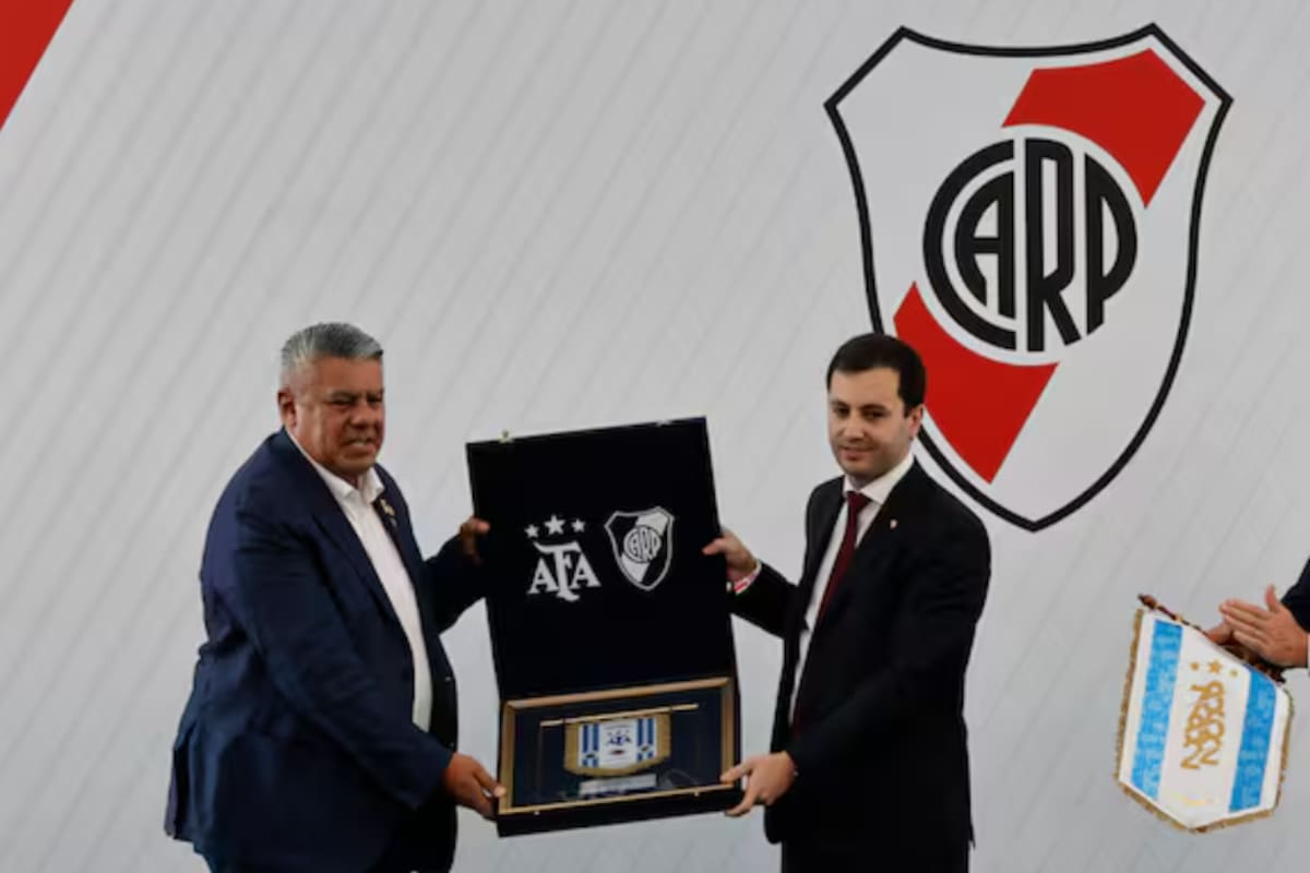 Claudio "Chiqui" Tapia, presidente de la AFA, y Stéfano Di Carlo, máximo dirigente de River