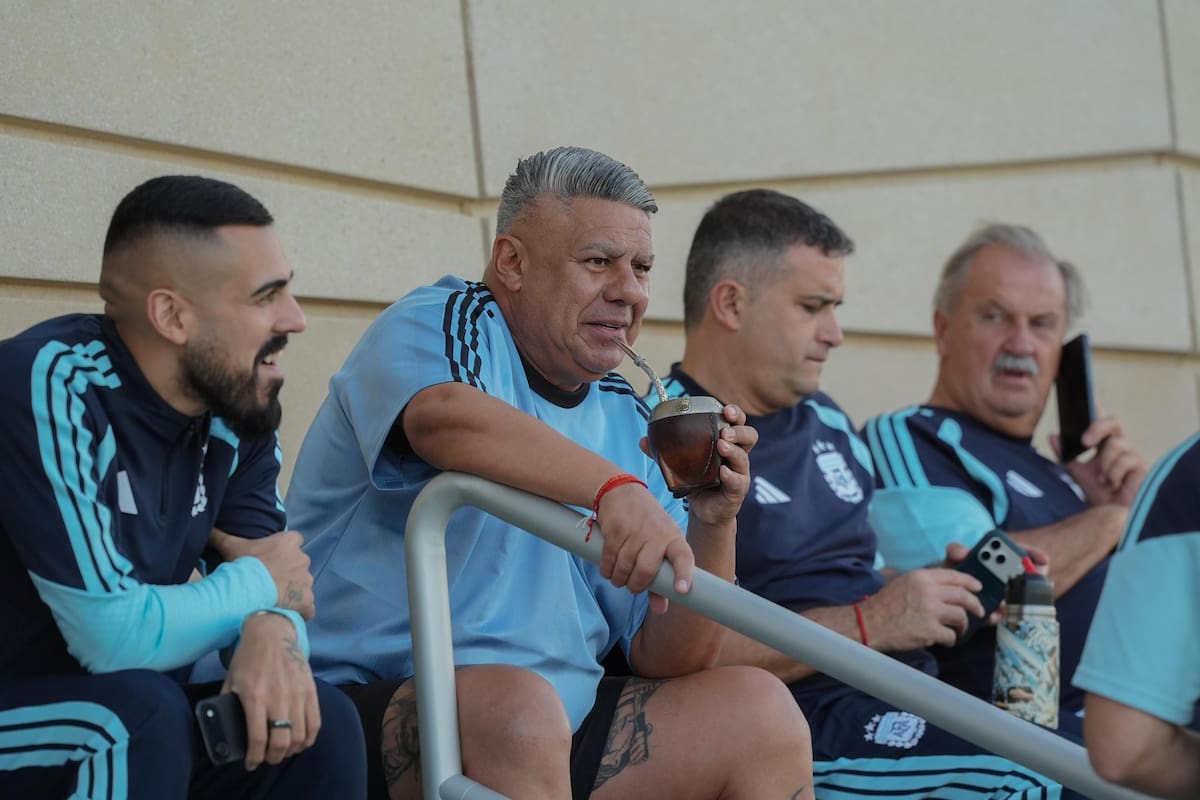 Claudio "Chiqui" Tapia, titular de la AFA, en la concentración de la selección argentina en Kansas