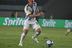 Claudio 'Diablito' Echeverri es la principal figura de la selección argentina; al final del torneo, se sumará a Manchester City