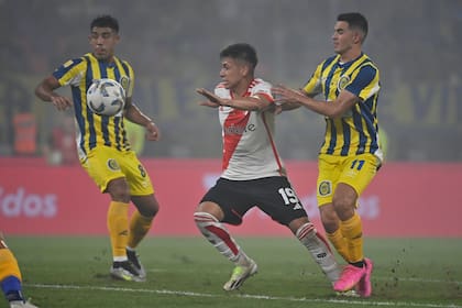 Claudio 'Diablito' Echeverri fue titular por primera vez en River Plate en la victoria sobre Rosario Central por el Trofeo de Campeones 2023