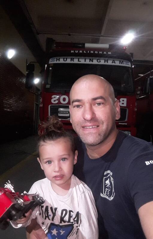 Claudio Dziesko, de 40 años, rescató de una casa incendiada a Celestino y le salvó la vida