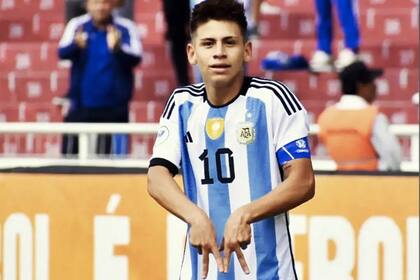 Claudio Echeverri fue el capitán de la selección argentina sub 17 que resultó tercera en el Sudamericano de Ecuador, una posición que tuvo sabor a poco para el plantel.