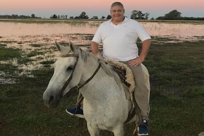 Claudio Escariz, el comisario inspector fallecido después de ser baleado durante un robo en su casa