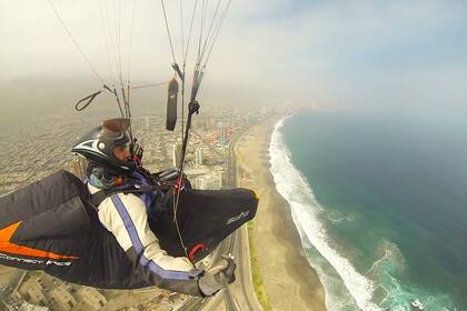 Claudio Kegalj tenía 50 años y mucha experiencia en el manejo de parapentes