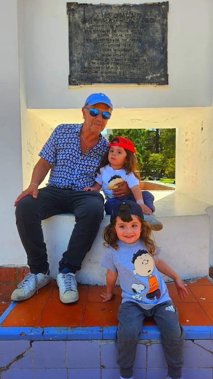 Claudio Maldonado tuvo a sus mellizos, Santino y Mateo, a los 65 años