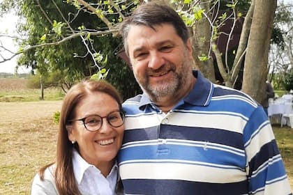 Claudio Perusini y su esposa, María Laura