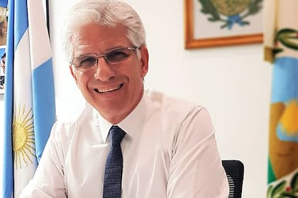 Claudio Poggi: “Nosotros tomamos las medidas de desafectar a un funcionario y someterlo a investigación. Ahora la Justicia consideró que el doctor Bazla debe también ser investigado, y soy respetuoso de las acciones judiciales, y me parece bien”