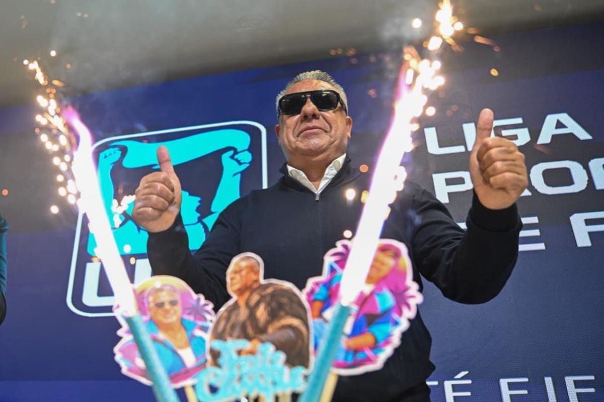 Claudio Tapia celebra: cada vez más títulos para sostener su poder en la AFA