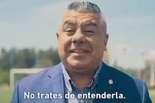 Lo transpirada que debe estar la nuca del Chiqui Tapia