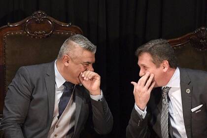 Claudio Tapia y Alejandro Dominguez