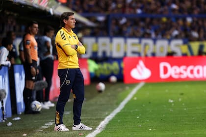 Claudio Úbeda, el entrenador de Boca que generó el disconformismo de sus hinchas por su decisión con las variantes en el partido ante Racing