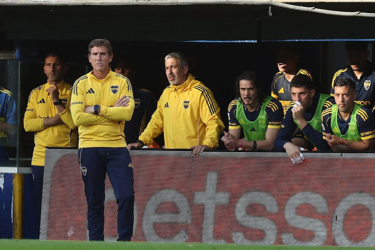 Claudio Ubeda, obligado por las lesiones, tuvo que rediseñar el equipo para jugar con Vélez. (Photo by ALEJANDRO PAGNI / AFP)