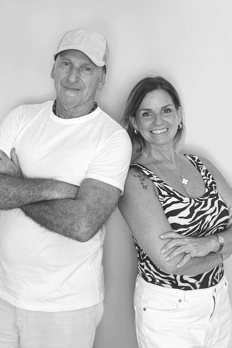 Claudio Wertheim y Virginia Ortiz participan de Experiencia Living Remeros Beach 2026 con un espacio deco de día, gamer de noche.