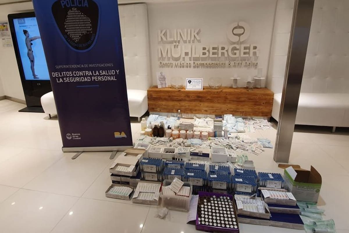 Clausuraron dos farmacias que recibían recetas del médico; agravarían la acusación en su contra