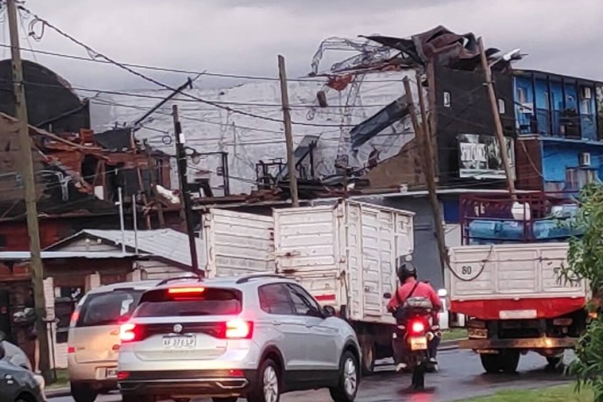 Claypole: se volaron el techo y las paredes de un gimnasio