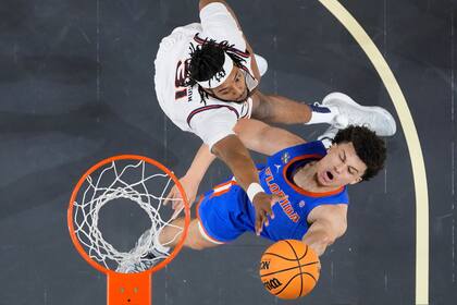 Clayton lleva a Florida a final de NCAA con 34 puntos en victoria por 79-73 sobre Auburn
