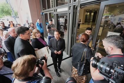 Clérigos de San Diego visitan corte federal de inmigración para atestiguar casos contra migrantes