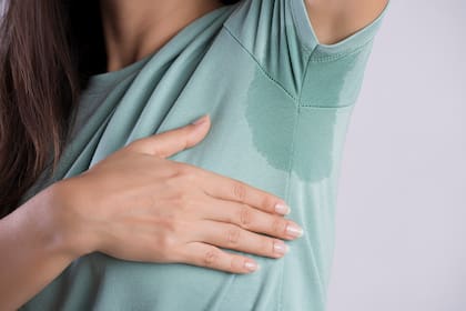 Una de las prácticas que se volvió más popular entre los pacientes con hiperhidrosis es la aplicación de toxina botulínica (bótox)