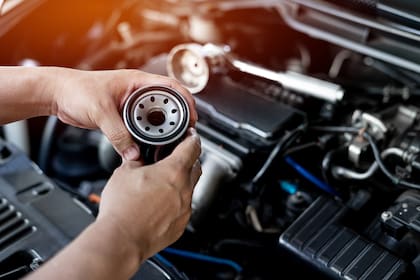 Los filtros actúan para prevenir la circulación de residuos en la mecánica del auto y deben siempre estar en óptimas condiciones
