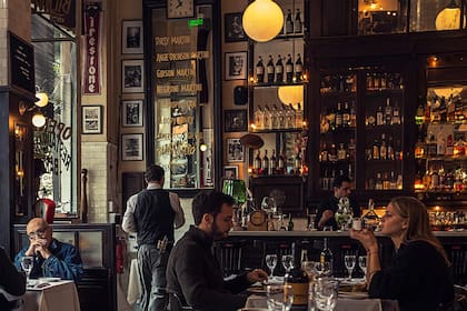 Club Social, para comer en Avenida Caseros