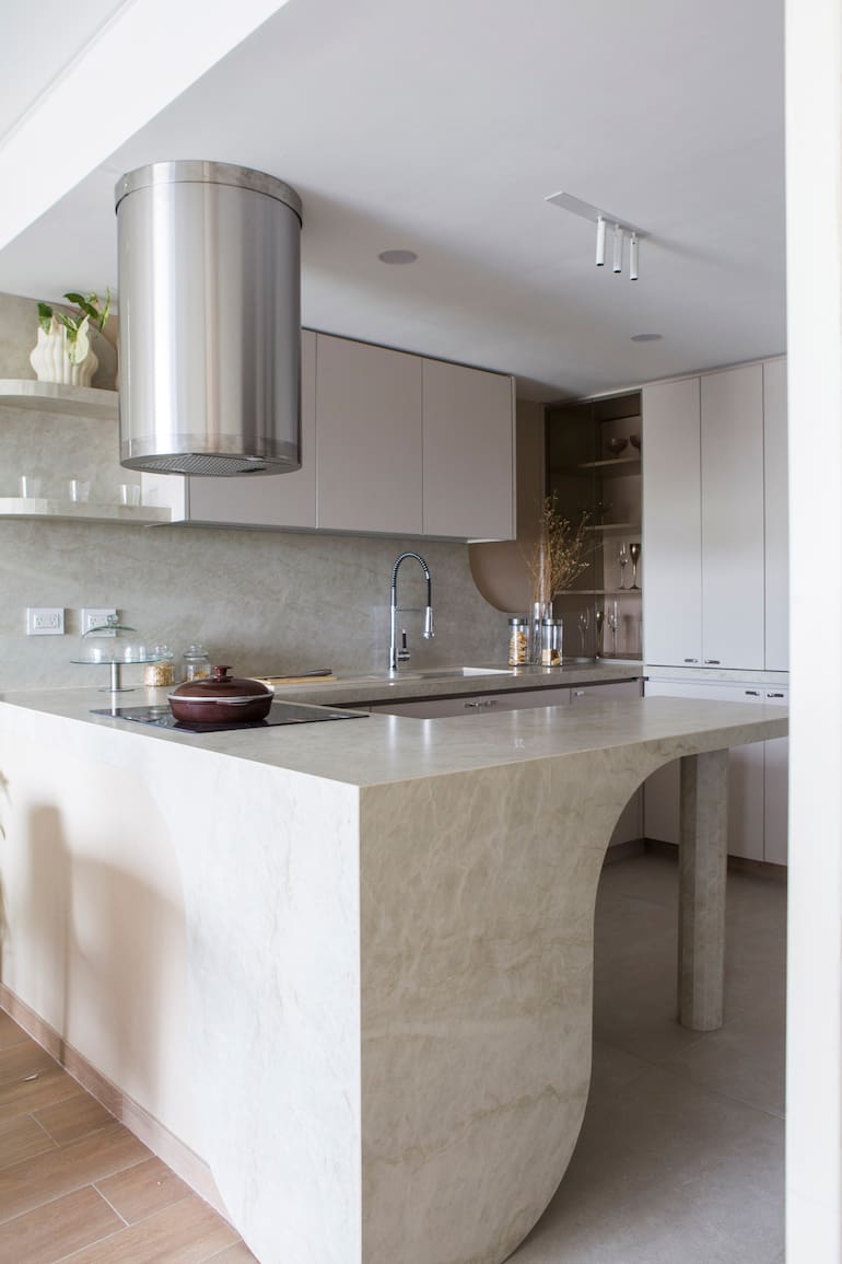 Cocina diseñada por Kuperdesign para Experiencia Living Bliss 2025
