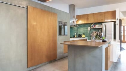 Cocina integrada totalmente renovada