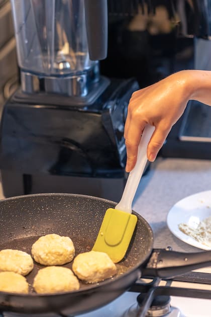 Cociná los pancitos durante cinco o seis minutos (Foto de carácter ilustrativa)