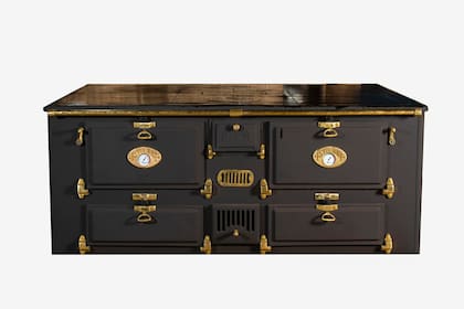 Cocina N°7 de doble frente, presente en las grandes estancias