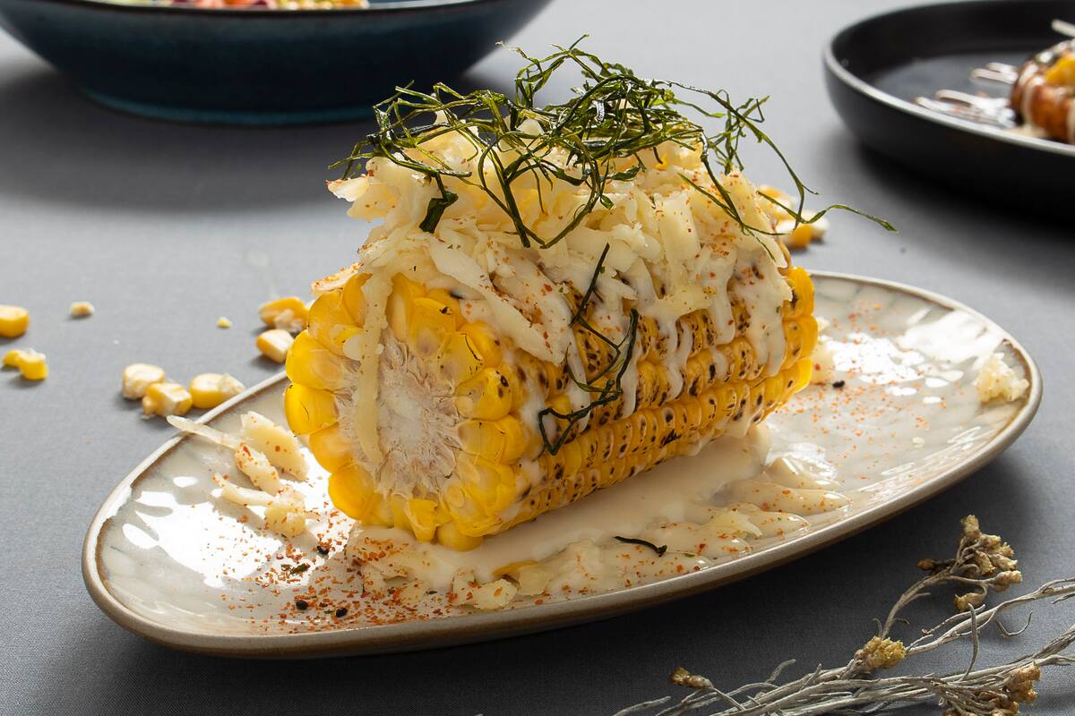 Cocinar el maíz en una olla puede darles un atractivo gusto