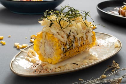 Cocinar el maíz en una olla puede darles un atractivo gusto