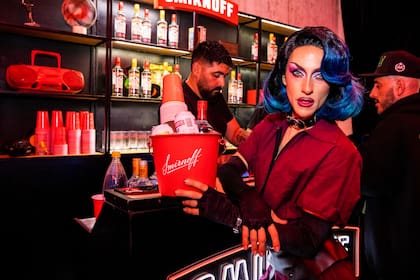 Cockatails, buena música y muchisímos invitados fueron parte de una nueva edición de Smirnoff Residence.
