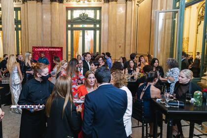 Cocktail en el salón Dorado del Teatro Colón