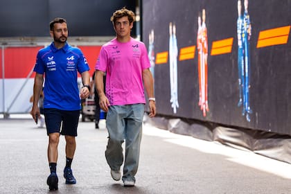 Colapinto, en el paddock de Alpine, durante los preparativos para el GP de Mónaco (Photo by Jayce Illman/Getty Images)