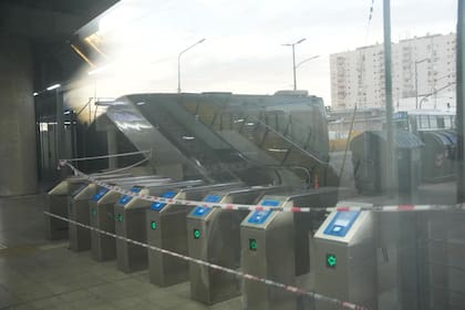 Colapso de escalera mecánica en la estación Sáenz del Belgrano Sur