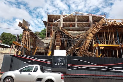 Colapsó un edificio en construcción en Misiones
