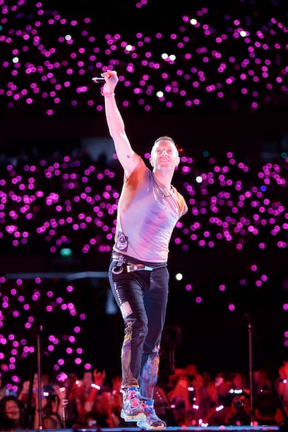 Coldplay usa tres escenarios para su gira Music Of The Spheres
