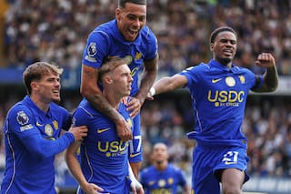 El revitalizado Cole Palmer marca y Chelsea vence 4-3 a Brighton en la Premier; Caicedo se lesiona