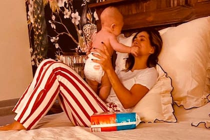 Colecho de a cuatro: la China Suárez y su concurrida siesta de doming