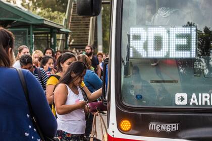 El servicio está a cargo de la línea 723