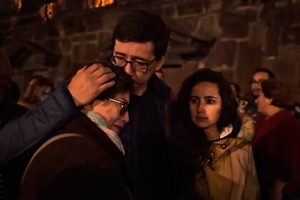 Colegas y familiares de los secuestrados participaron del segundo día de vigilia pidiendo por la aparición con vida del equipo de El Comercio