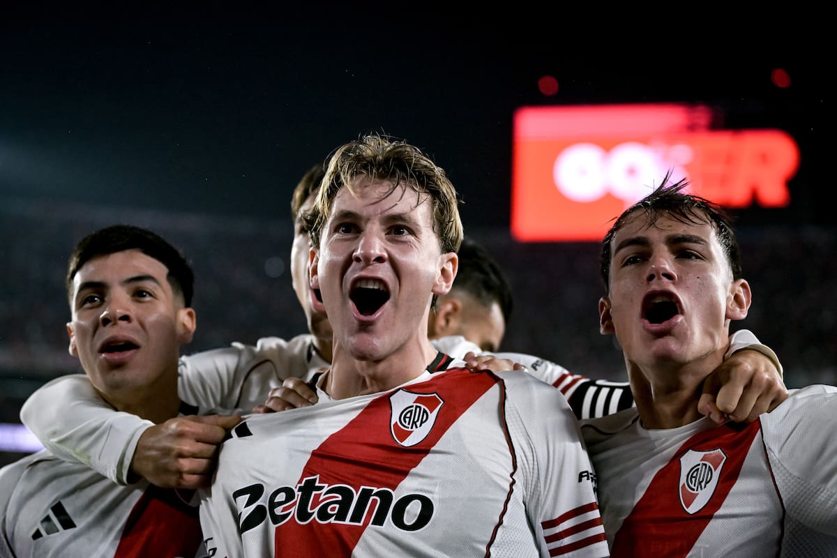 Colidio, el centro de un festejo que River transformó en la clasificación a la final del Apertura
