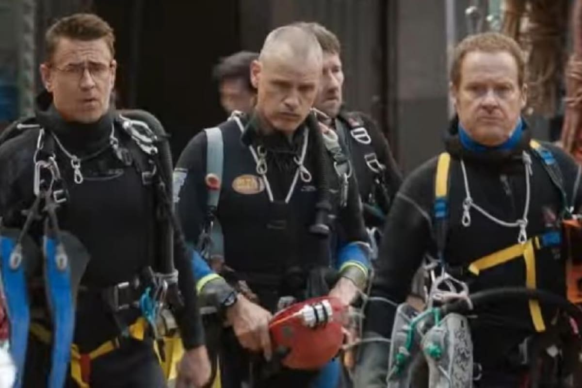 Colin Farrell, Viggo Mortensen y el resto del elenco de 13 vidas