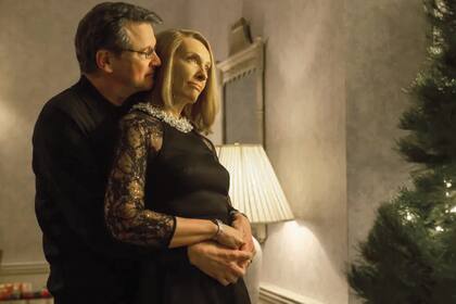 Colin Firth and Toni Collette en La escalera, versión con actores