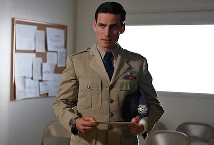 Colin O´Donoghue es Gordon Cooper, uno de los astronautas miembro de Los siete magníficos