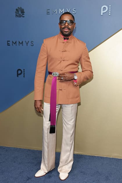 Colman Domingo apostó por los colores para la ceremonia. Está nominado a Mejor actor de reparto en serie de comedia por su trabajo en Las cuatro estaciones. También, como Mejor actor invitado en serie dramática por Euphoria