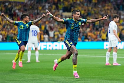 Colombia derrotó a Uzbekistán en la primera fecha y, con un triunfo, se clasificará a 16vos de final