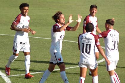 Colón-Defensa y Justicia, Copa Liga Profesional: 1er gol de Colón