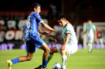 Colón ganó con lo justo en Santa Fe